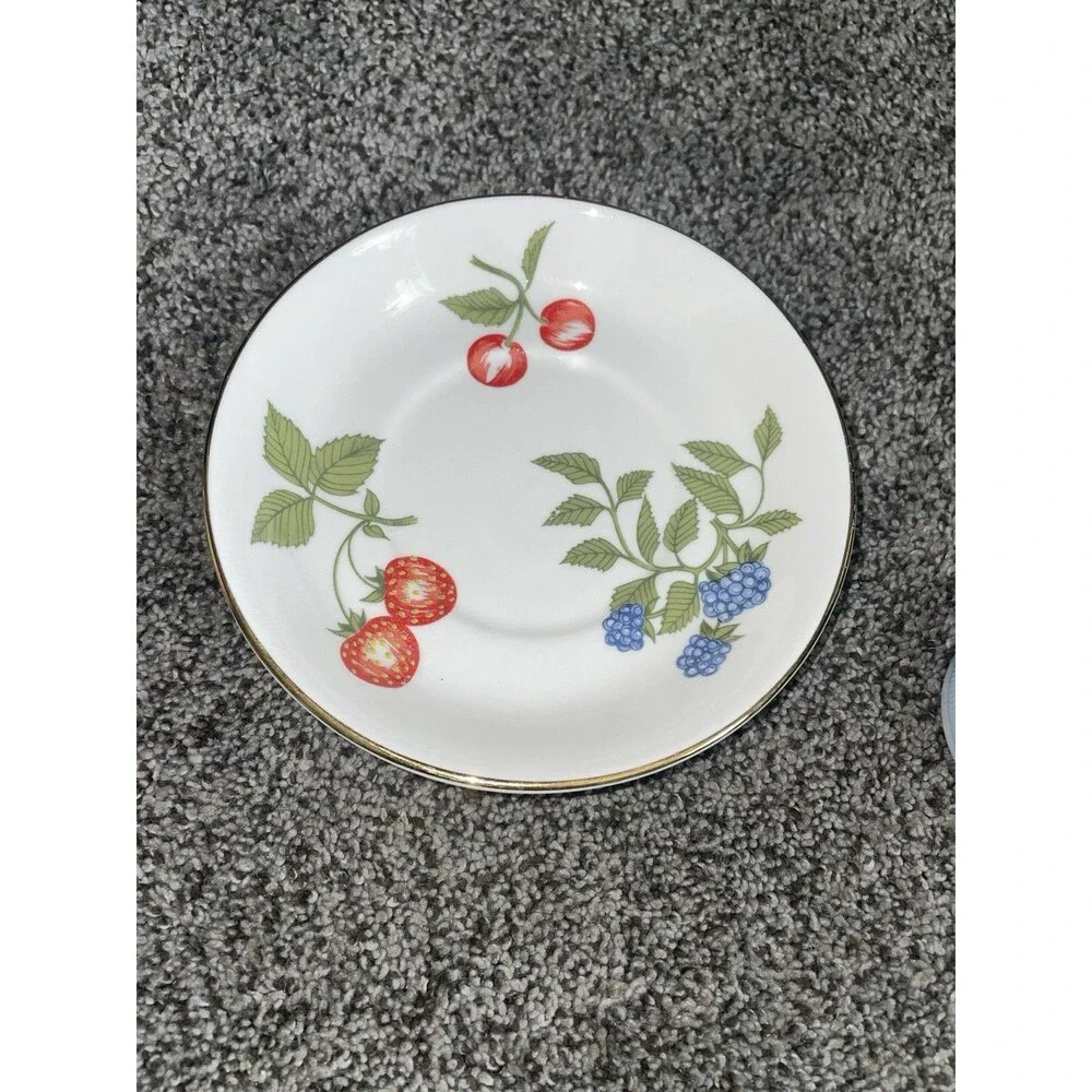 Crown Staffordshire Berry Fruit Teacup & Saucer 5.5